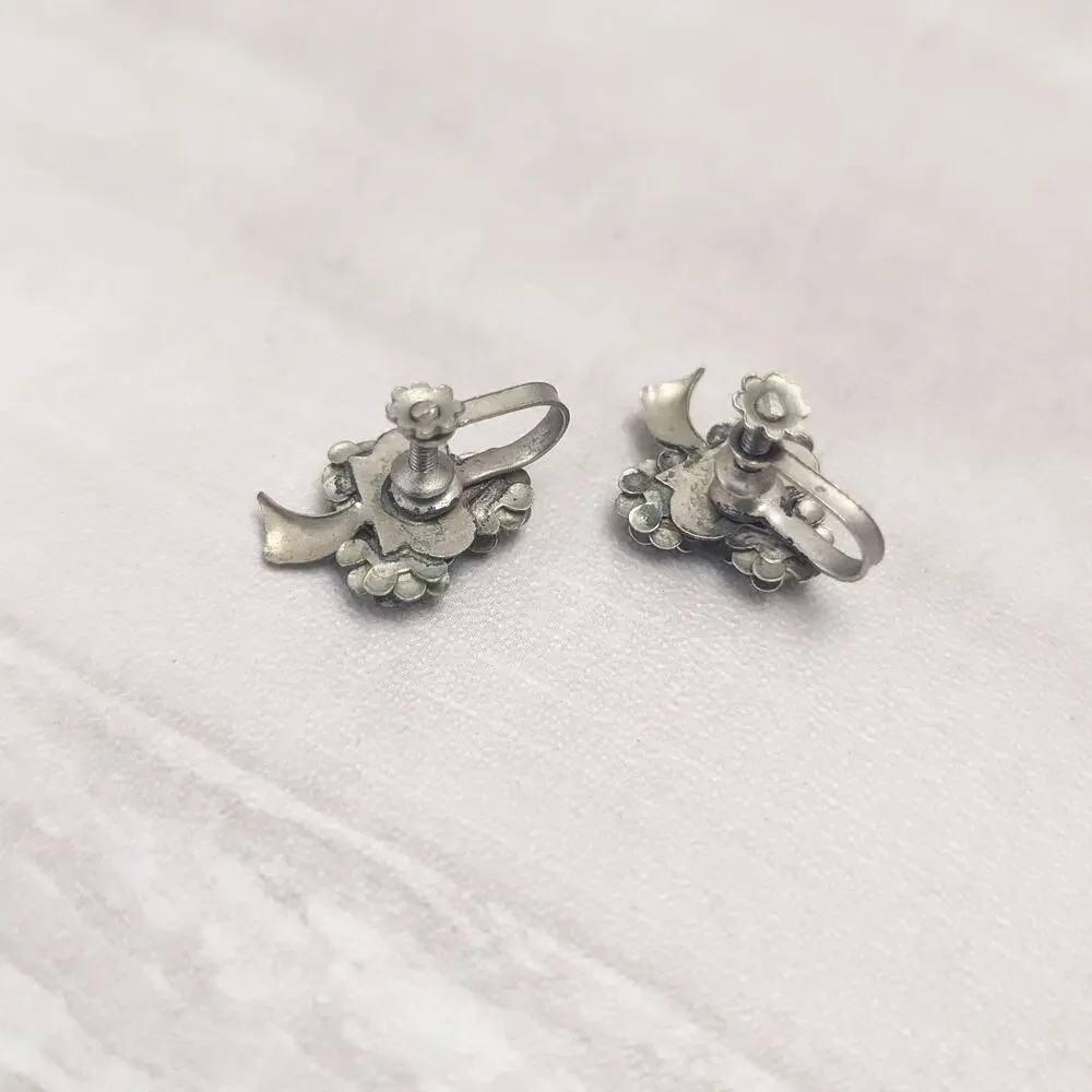 Vintage Screw On Earrings Design Silver Tone & Turquoise Tone 7/8